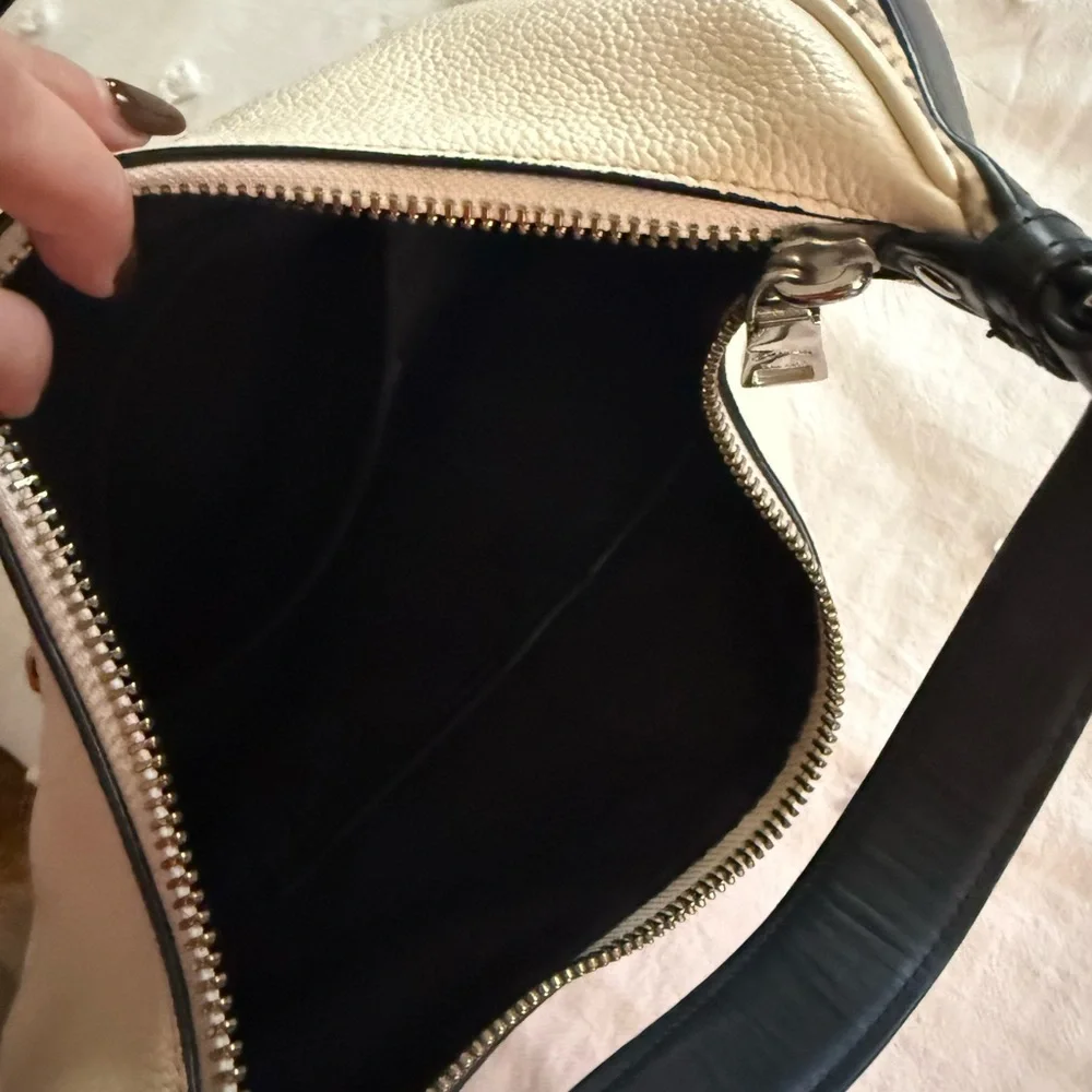 Coach Cream and Tan Hobo Bag - Picture 5 of 6